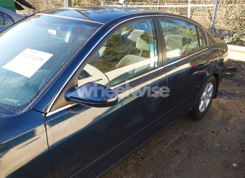 Photo 14 of 2005 Nissan Altima 2.5 S (VIN 1N4AL11D35C129333)