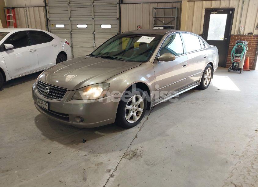 Photo 2 of 2005 Nissan Altima 2.5 S (VIN 1N4AL11D35C184719)
