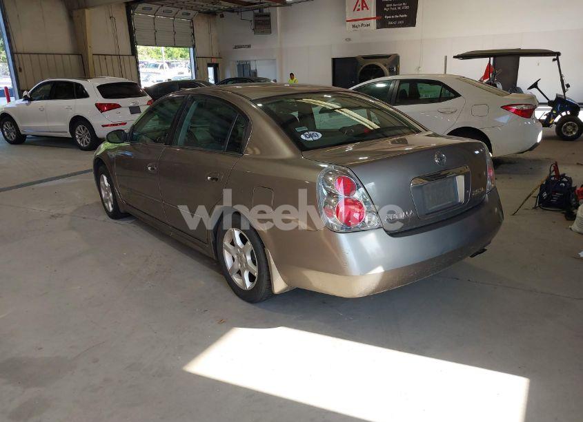 Photo 3 of 2005 Nissan Altima 2.5 S (VIN 1N4AL11D35C184719)