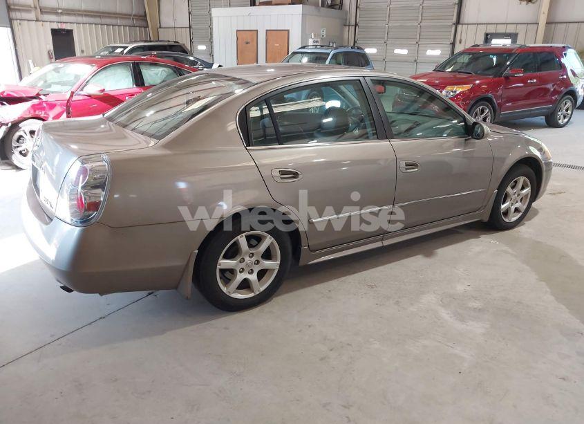 Photo 4 of 2005 Nissan Altima 2.5 S (VIN 1N4AL11D35C184719)