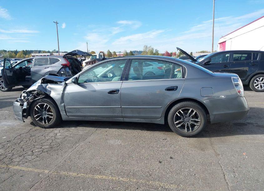 Photo 14 of 2005 Nissan Altima 2.5 S (VIN 1N4AL11D35C285713)