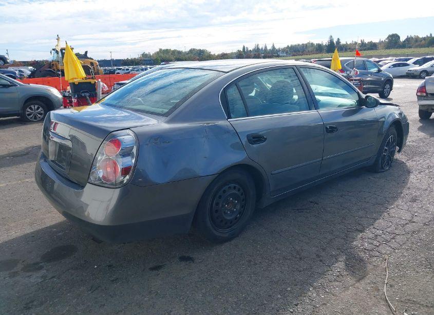 Photo 4 of 2005 Nissan Altima 2.5 S (VIN 1N4AL11D35C285713)