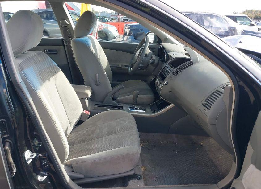 Photo 5 of 2005 Nissan Altima 2.5 S (VIN 1N4AL11D35C285713)