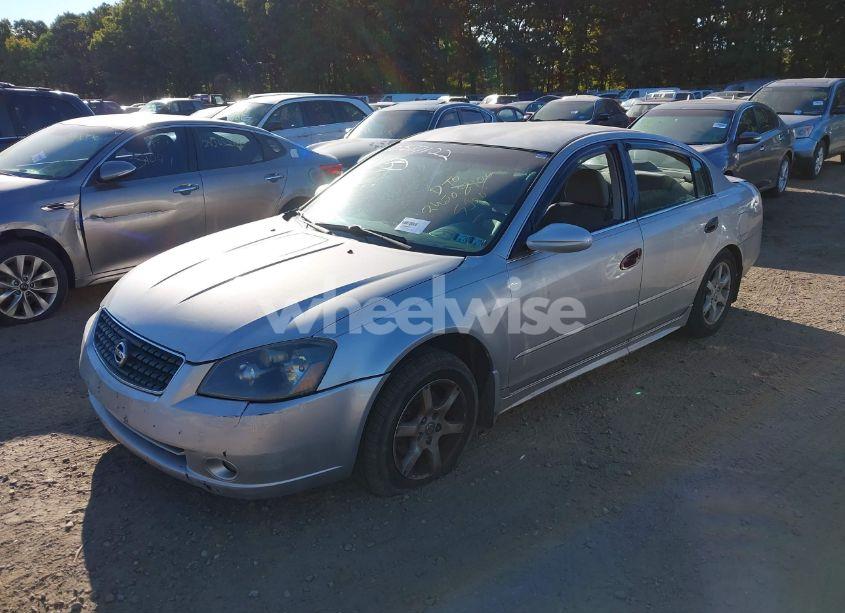 Photo 2 of 2005 Nissan Altima 2.5 S (VIN 1N4AL11D35C305569)