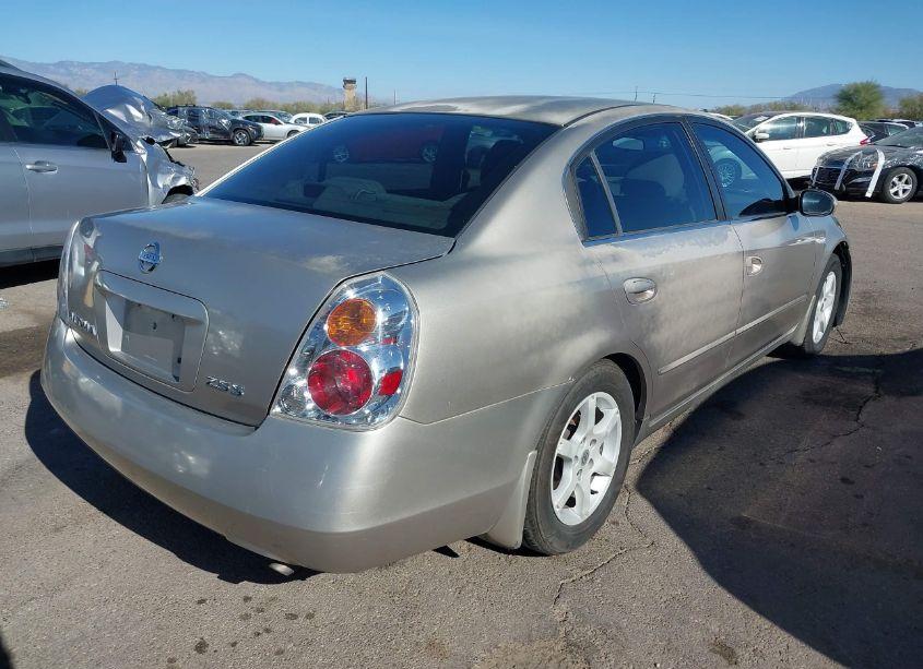 Photo 4 of 2005 Nissan Altima 2.5 S (VIN 1N4AL11D35N468999)