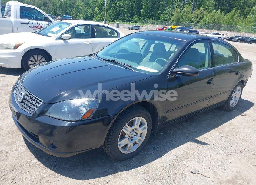 Photo 2 of 2005 Nissan Altima 2.5 S (VIN 1N4AL11D35N929036)