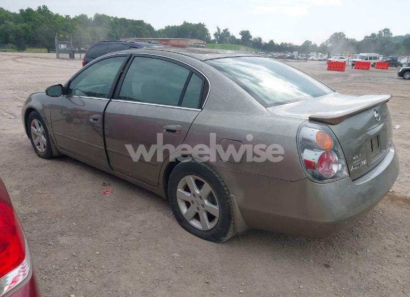 Photo 3 of 2002 Nissan Altima 2.5 SL (VIN 1N4AL11D42C286462)