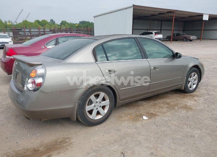 Photo 4 of 2002 Nissan Altima 2.5 SL (VIN 1N4AL11D42C286462)