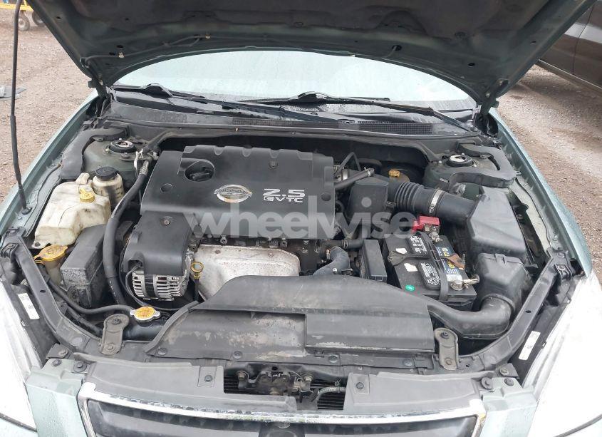 Photo 10 of 2002 Nissan Altima 2.5 S (VIN 1N4AL11D42C712988)