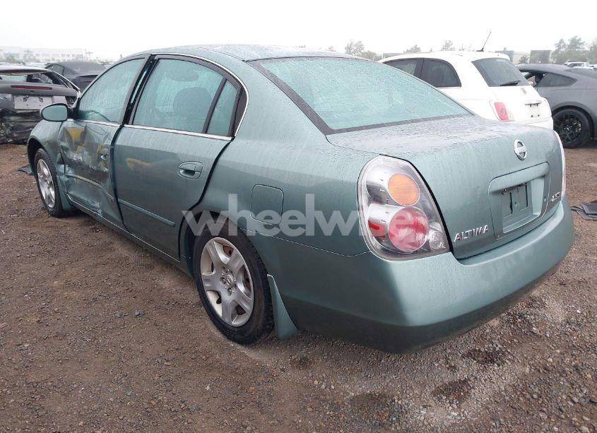Photo 3 of 2002 Nissan Altima 2.5 S (VIN 1N4AL11D42C712988)