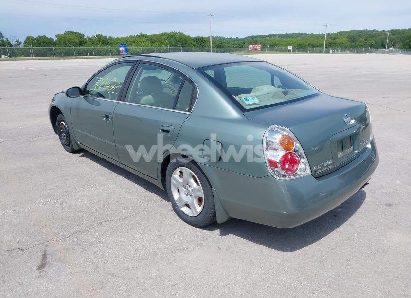 Photo 3 of 2002 Nissan Altima 2.5 S (VIN 1N4AL11D42C714479)