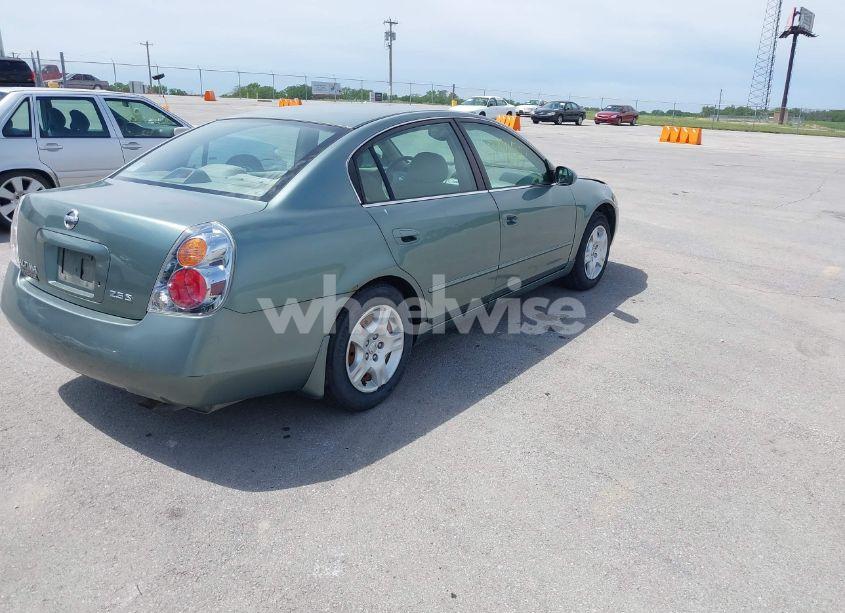 Photo 4 of 2002 Nissan Altima 2.5 S (VIN 1N4AL11D42C714479)