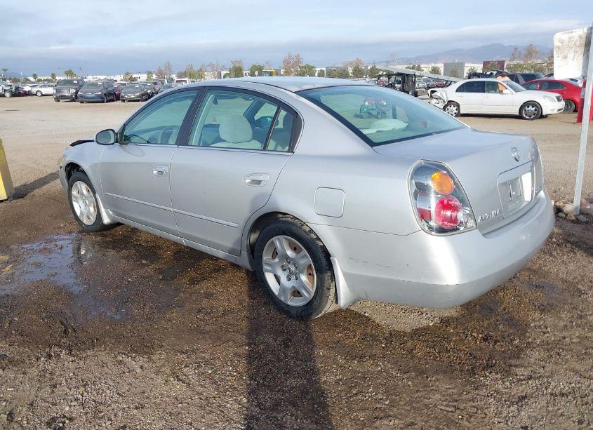 Photo 3 of 2004 Nissan Altima 2.5 S (VIN 1N4AL11D44C137049)