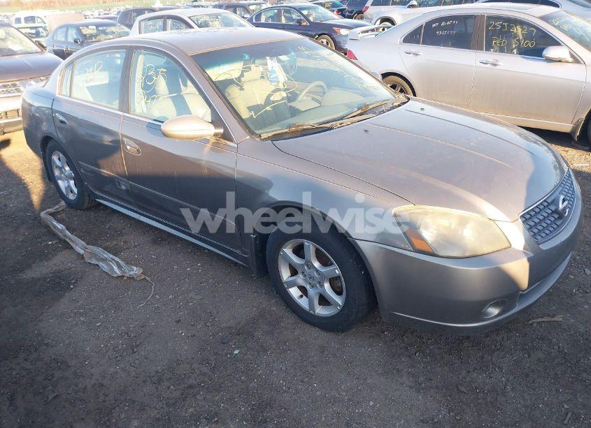 2005 Nissan Altima 2.5 S (VIN 1N4AL11D45C203651) main photo