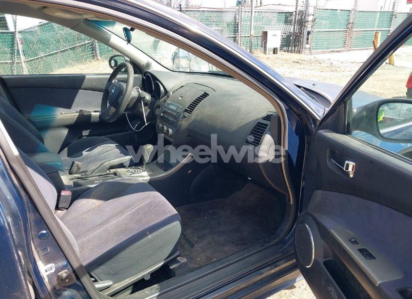 Photo 5 of 2005 Nissan Altima 2.5 S (VIN 1N4AL11D45C237069)