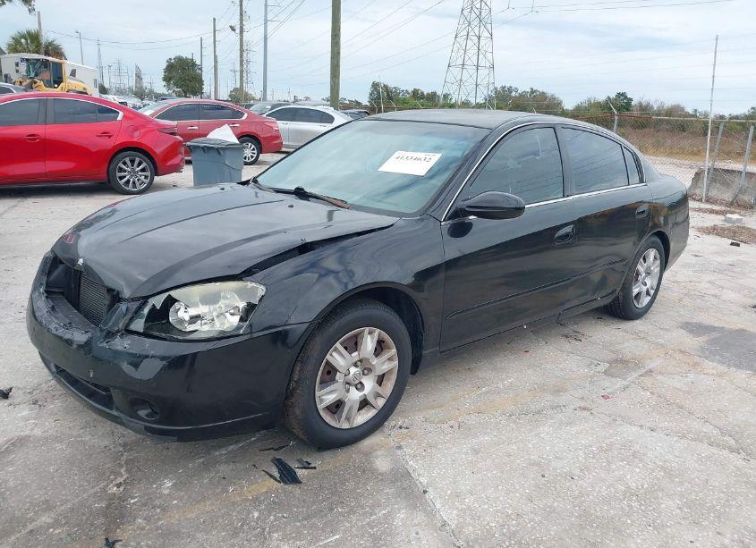 Photo 2 of 2005 Nissan Altima 2.5 S (VIN 1N4AL11D45C311848)