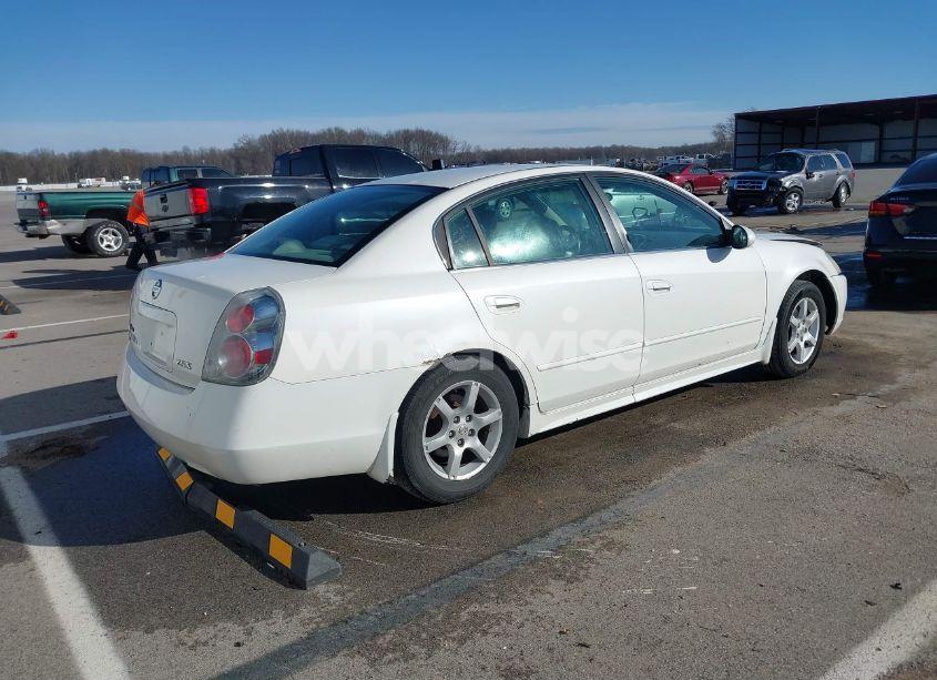 Photo 4 of 2005 Nissan Altima 2.5 S (VIN 1N4AL11D45C342257)
