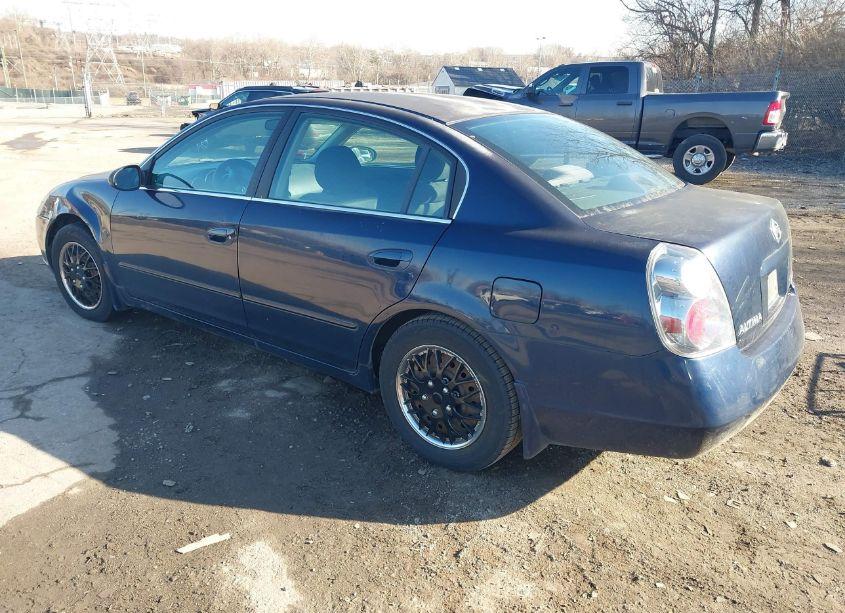 Photo 3 of 2005 Nissan Altima 2.5 S (VIN 1N4AL11D45C367711)