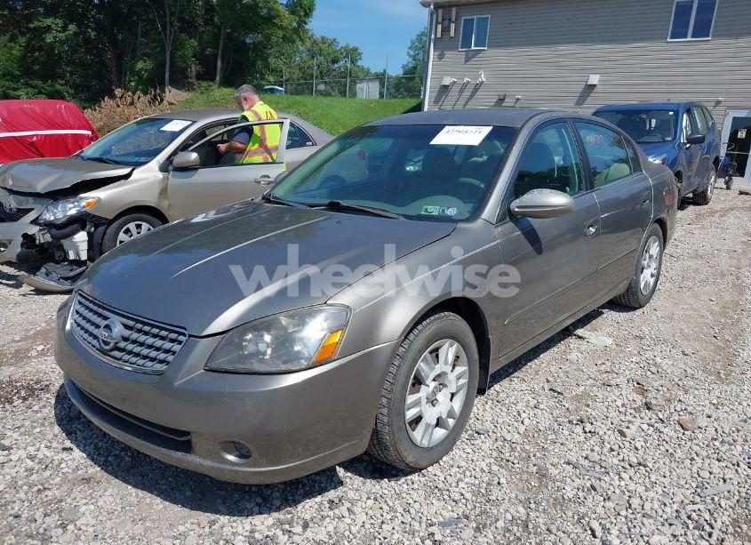 Photo 2 of 2005 Nissan Altima 2.5 S (VIN 1N4AL11D45C369443)