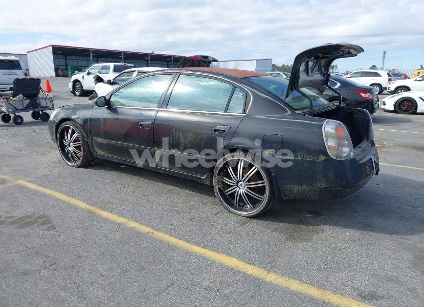 Photo 3 of 2002 Nissan Altima 2.5 S (VIN 1N4AL11D52C178433)