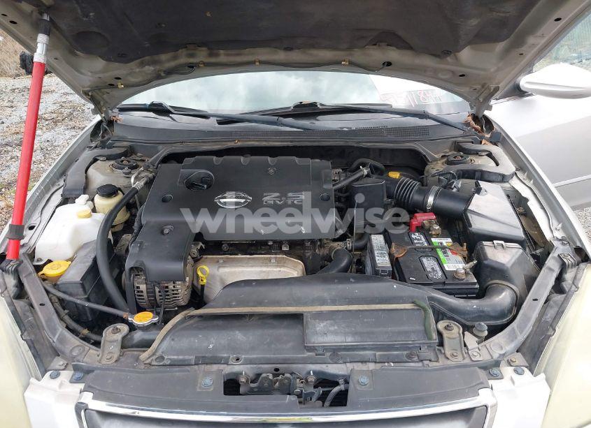 Photo 10 of 2002 Nissan Altima 2.5 SL (VIN 1N4AL11D52C186676)