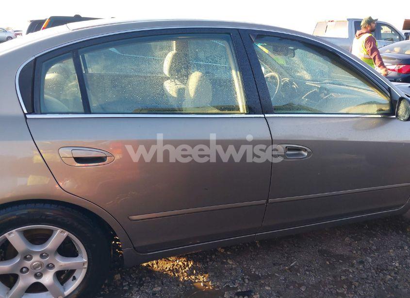 Photo 14 of 2005 Nissan Altima 2.5 S (VIN 1N4AL11D55C112274)