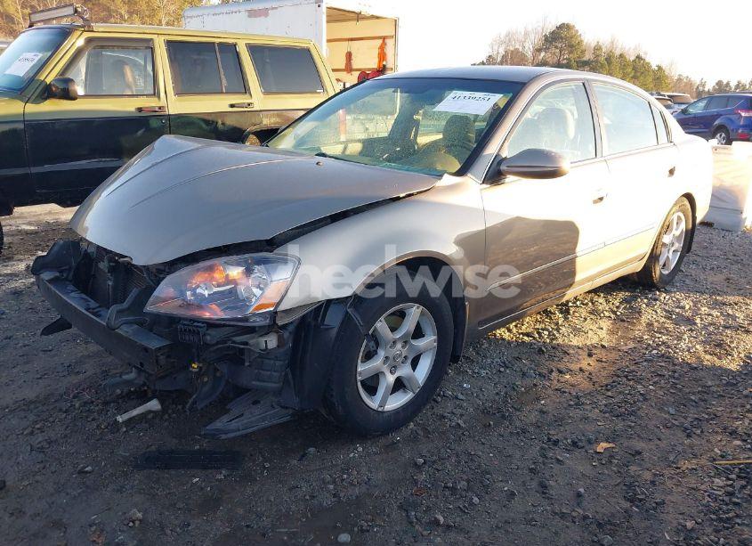 Photo 2 of 2005 Nissan Altima 2.5 S (VIN 1N4AL11D55C112274)