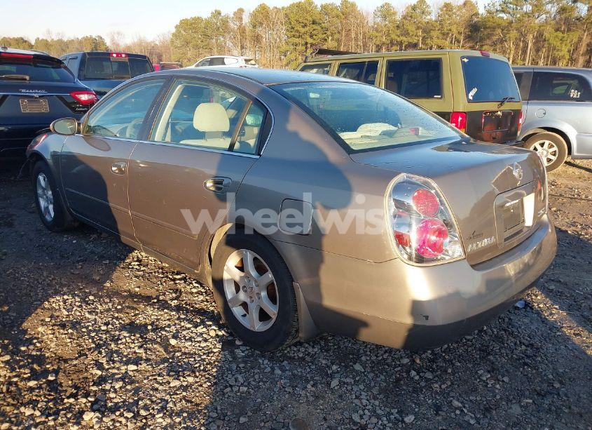 Photo 3 of 2005 Nissan Altima 2.5 S (VIN 1N4AL11D55C112274)