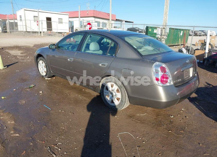 Photo 3 of 2005 Nissan Altima 2.5 S (VIN 1N4AL11D55C148790)