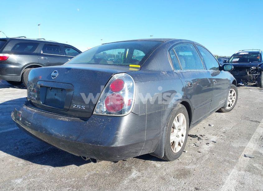Photo 4 of 2005 Nissan Altima 2.5 S (VIN 1N4AL11D55C303306)