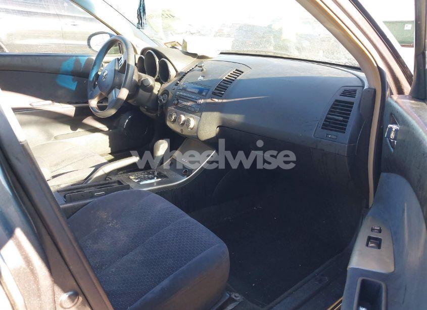 Photo 5 of 2005 Nissan Altima 2.5 S (VIN 1N4AL11D55C303306)