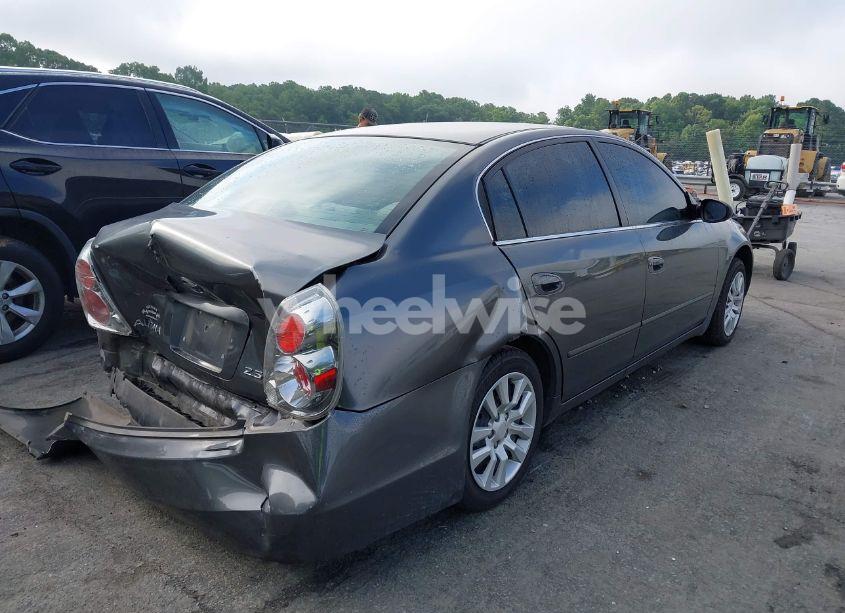 Photo 4 of 2005 Nissan Altima 2.5 S (VIN 1N4AL11D55C355888)