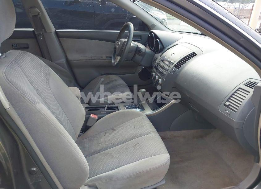 Photo 5 of 2005 Nissan Altima 2.5 S (VIN 1N4AL11D55C355888)