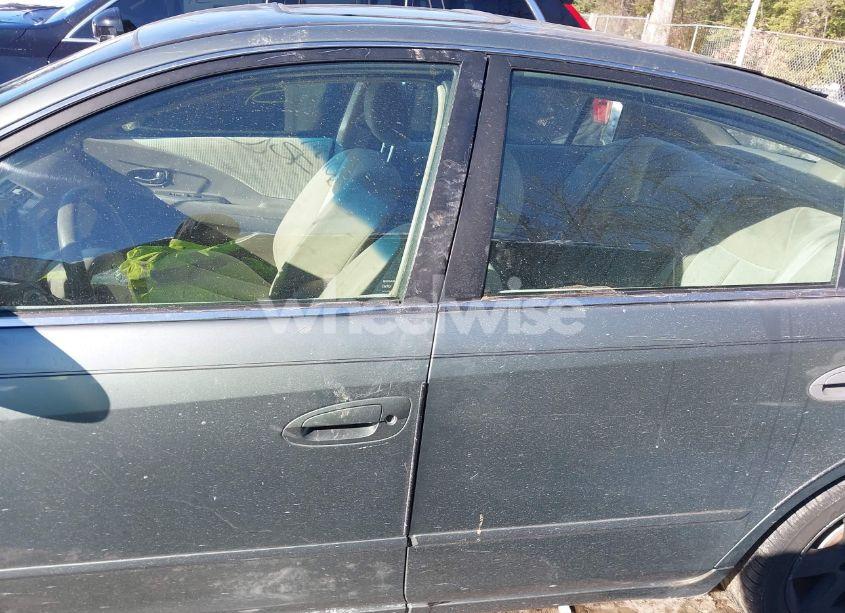 Photo 14 of 2002 Nissan Altima 2.5 S (VIN 1N4AL11D62C701569)