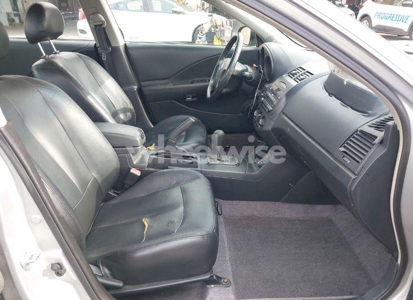 Photo 5 of 2002 Nissan Altima 2.5 SL (VIN 1N4AL11D62C717139)