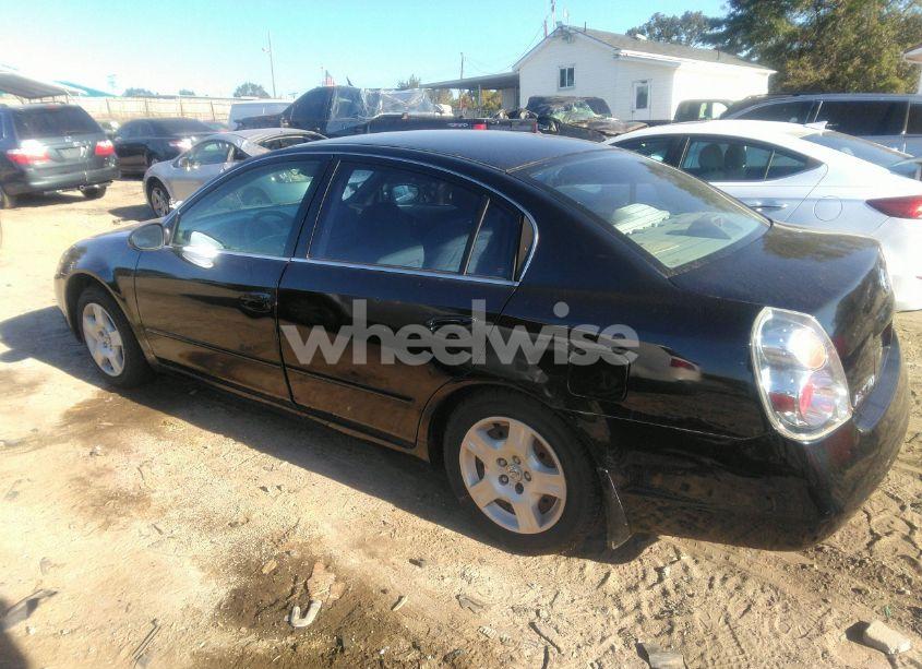 Photo 3 of 2004 Nissan Altima 2.5 S (VIN 1N4AL11D64C123721)