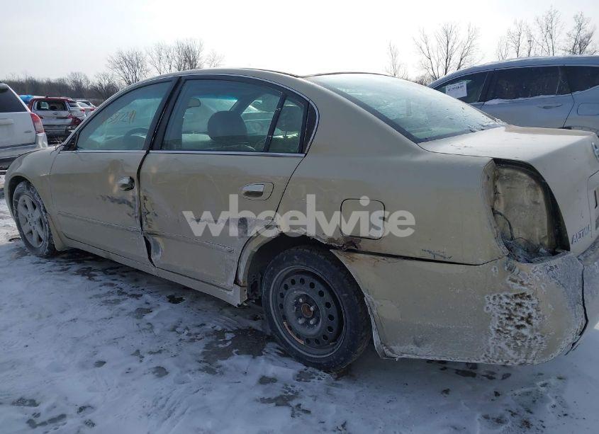 Photo 15 of 2004 Nissan Altima 2.5 SL (VIN 1N4AL11D64C192618)