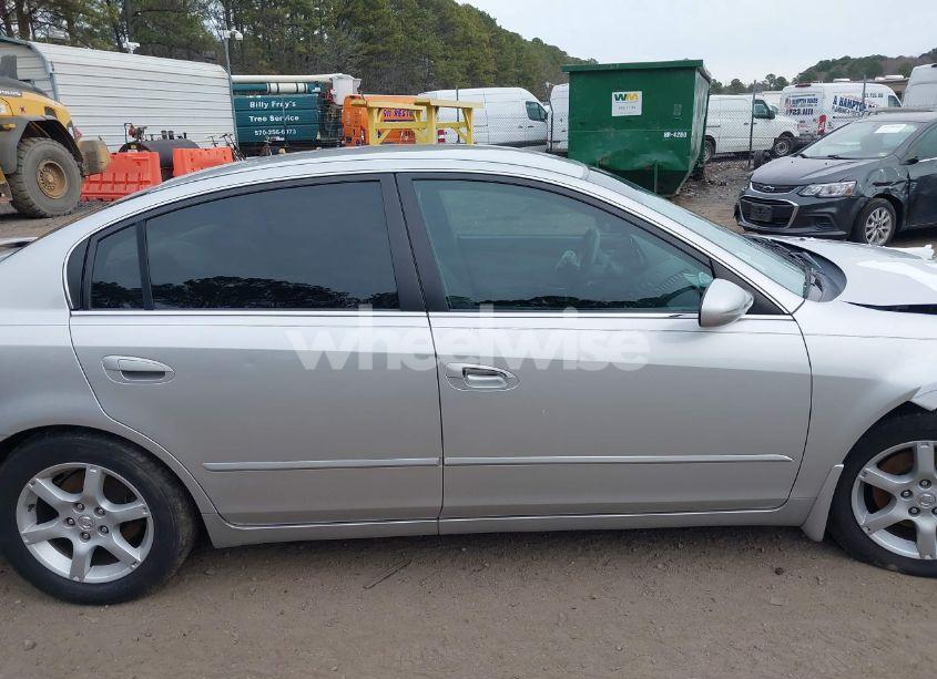 Photo 14 of 2005 Nissan Altima 2.5 S (VIN 1N4AL11D65C162942)