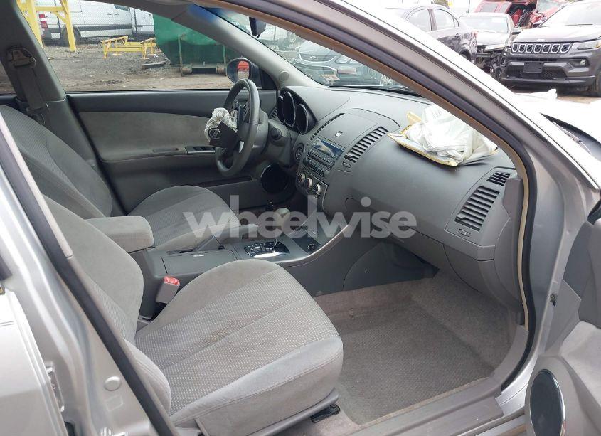 Photo 5 of 2005 Nissan Altima 2.5 S (VIN 1N4AL11D65C162942)