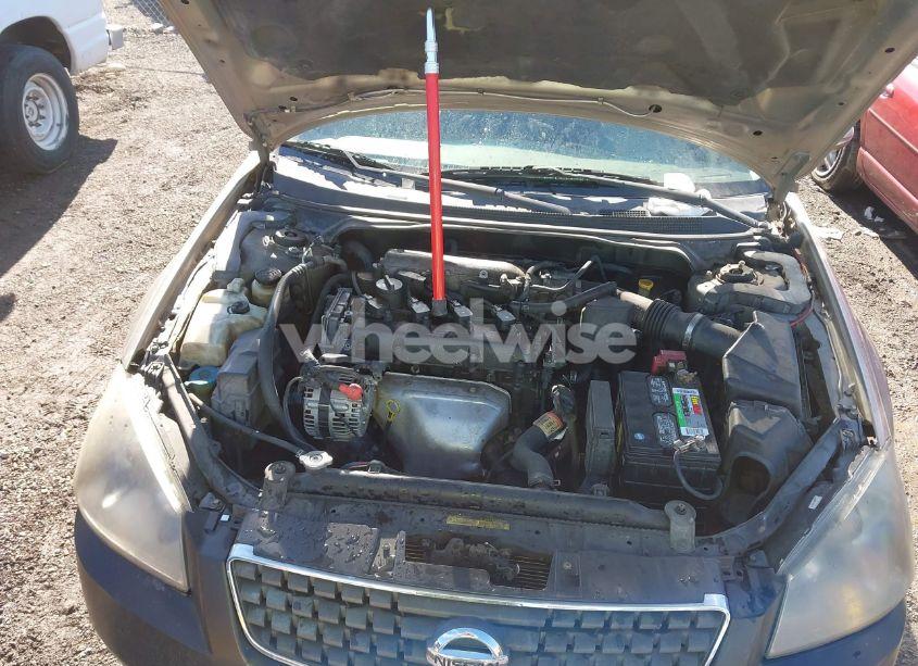 Photo 10 of 2005 Nissan Altima 2.5 S (VIN 1N4AL11D65C227952)