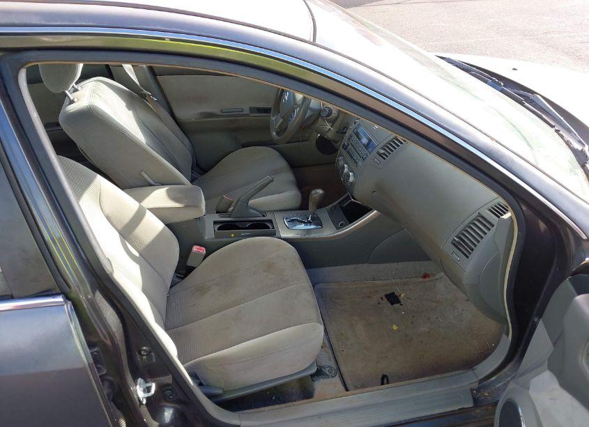 Photo 5 of 2005 Nissan Altima 2.5 S (VIN 1N4AL11D65C294860)