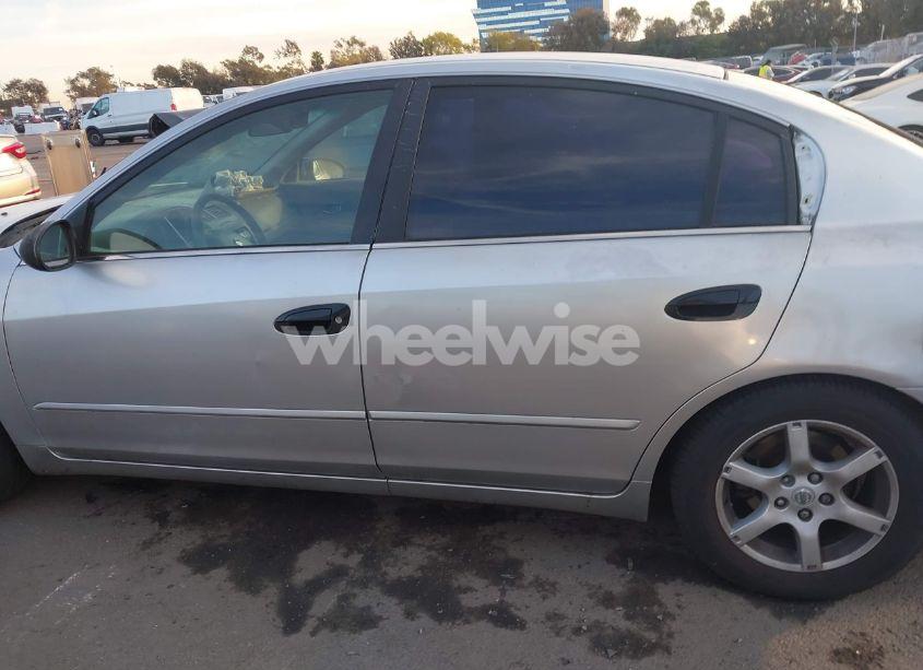 Photo 14 of 2002 Nissan Altima 2.5 S (VIN 1N4AL11D72C174190)