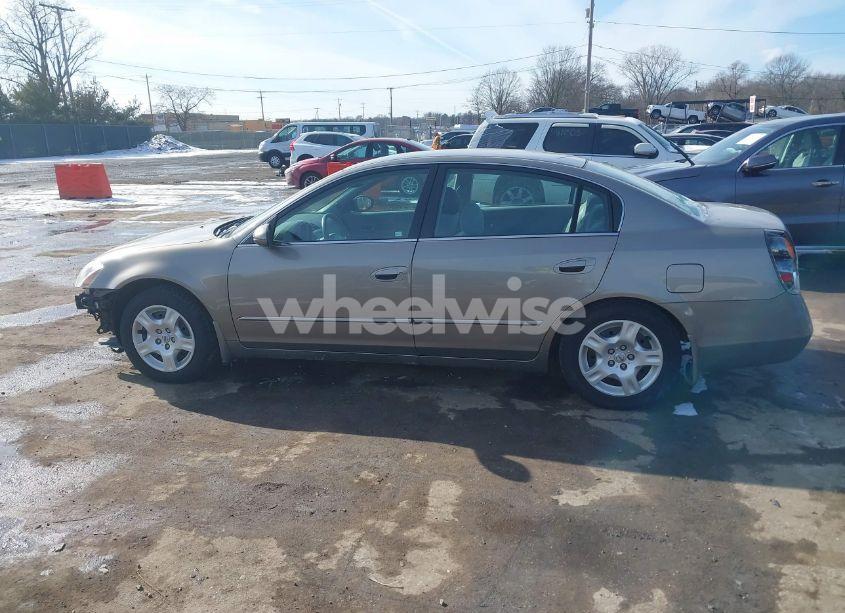 Photo 14 of 2002 Nissan Altima 2.5 S (VIN 1N4AL11D72C181432)