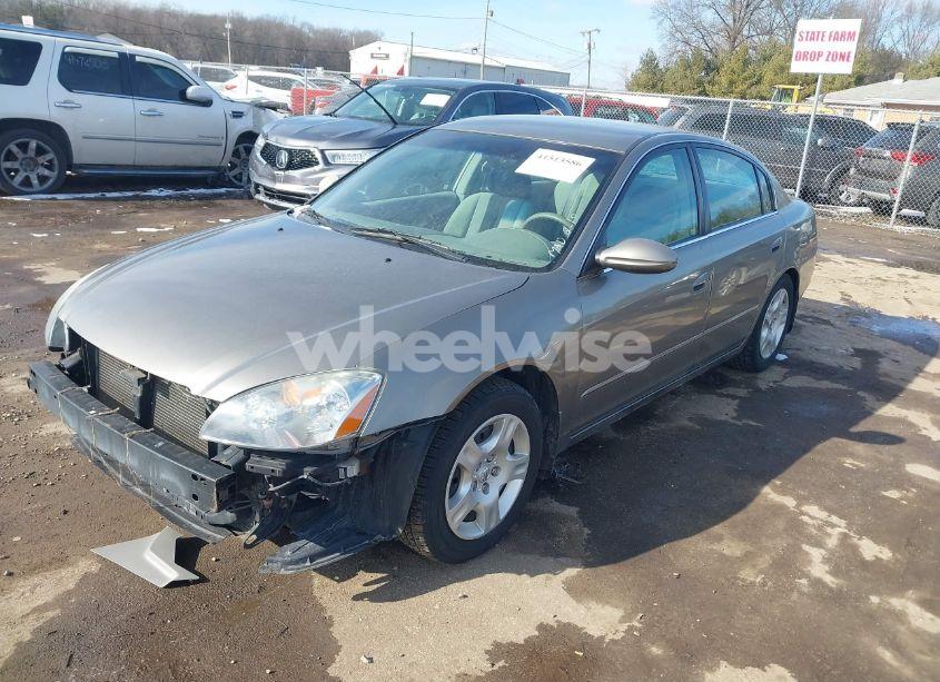 Photo 2 of 2002 Nissan Altima 2.5 S (VIN 1N4AL11D72C181432)
