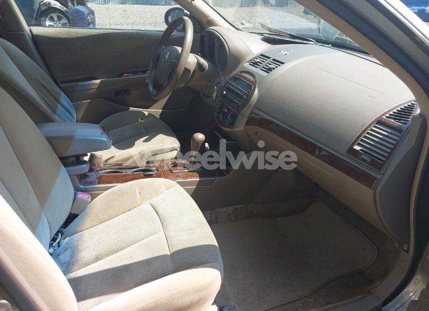 Photo 5 of 2002 Nissan Altima 2.5 S (VIN 1N4AL11D72C183312)