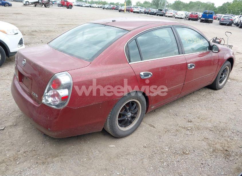 Photo 4 of 2005 Nissan Altima 2.5 S (VIN 1N4AL11D75C132171)