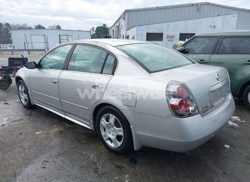 Photo 3 of 2005 Nissan Altima 2.5 S (VIN 1N4AL11D75C143915)