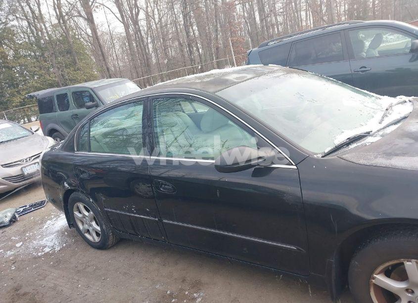 Photo 14 of 2005 Nissan Altima 2.5 S (VIN 1N4AL11D75C223828)