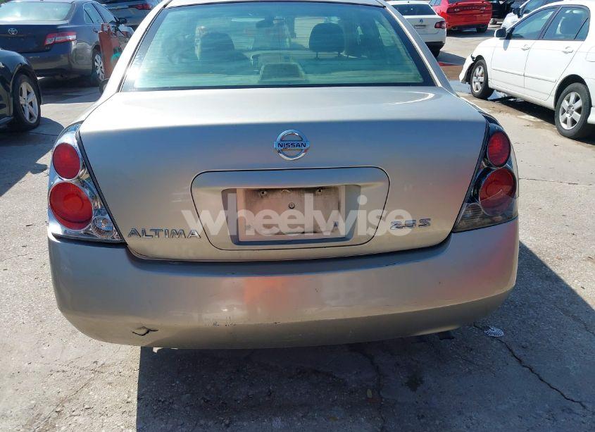Photo 6 of 2005 Nissan Altima 2.5 S (VIN 1N4AL11D75C233999)