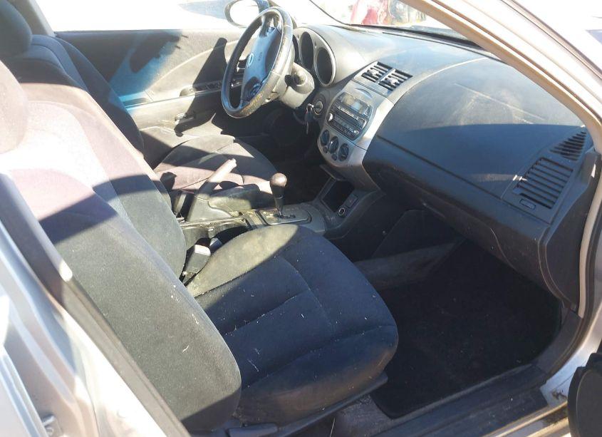 Photo 5 of 2004 Nissan Altima 2.5 S (VIN 1N4AL11D84C138480)